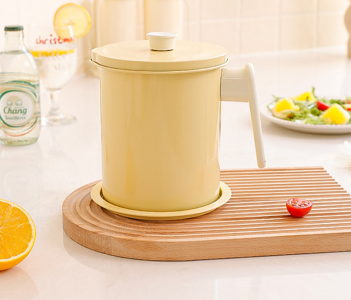Japanese Kitchen Oil Storage Pot