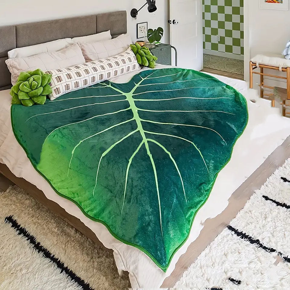 Cozy Leaf Flannel Blanket