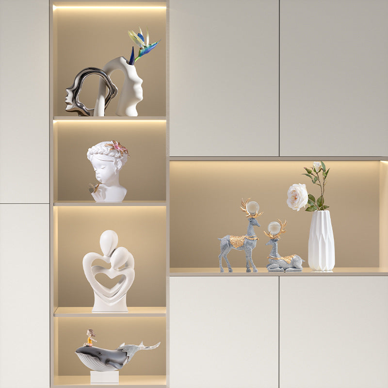 Chic Luxury Living Room Accents
